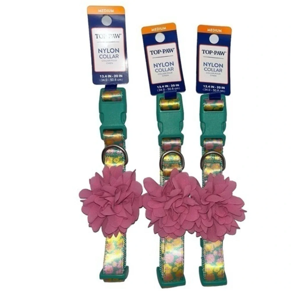 Top paw collar size medium flowers NEW WITH TAGS